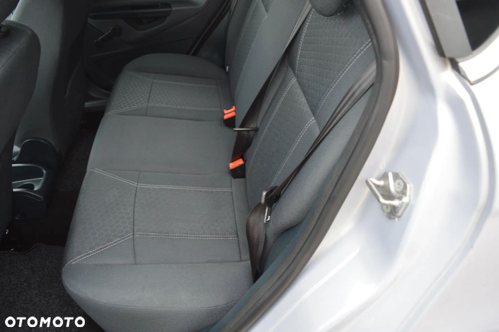 Ford Fiesta 1.6 TDCi Champions Edition - 12