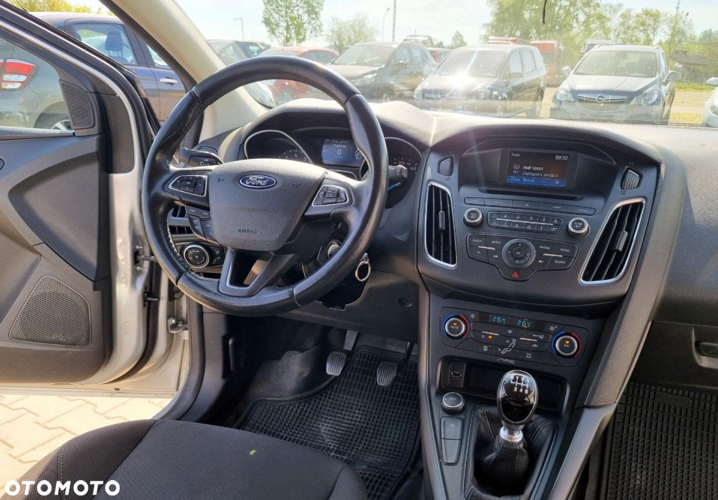Ford Focus - 30
