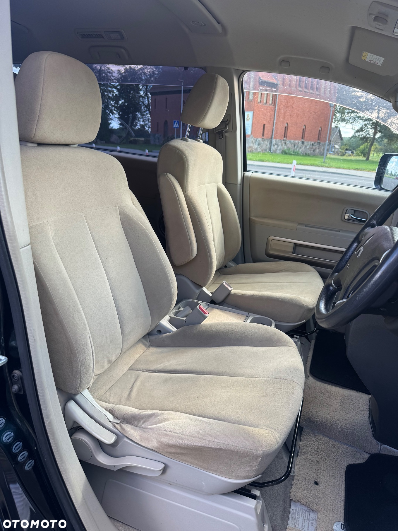 Mitsubishi L400 - 20