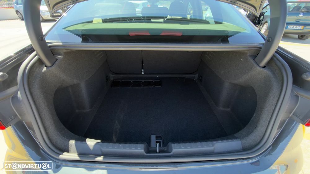 Audi A3 Limousine 30 TFSI Sport S tronic - 12
