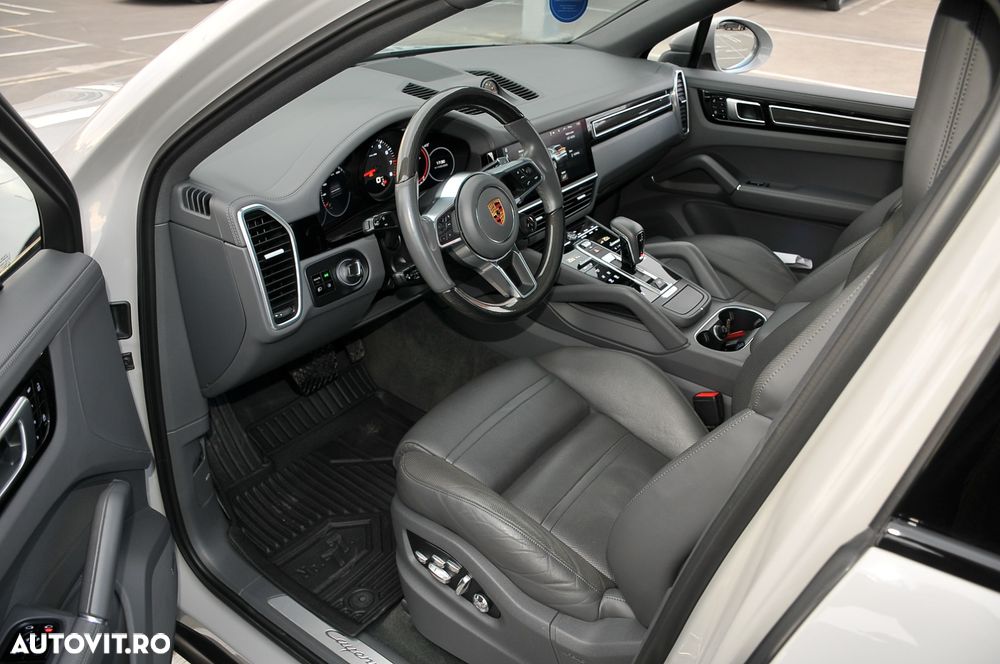 Porsche Cayenne Coupe Standard - 9