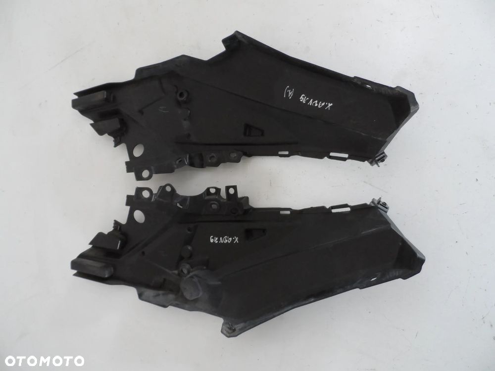 HONDA XADV 750 osłona plastikowa zaślepka P,L - 4