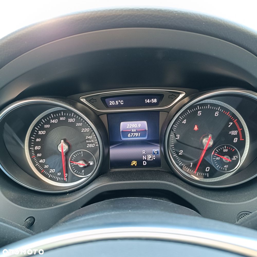Mercedes-Benz CLA - 6
