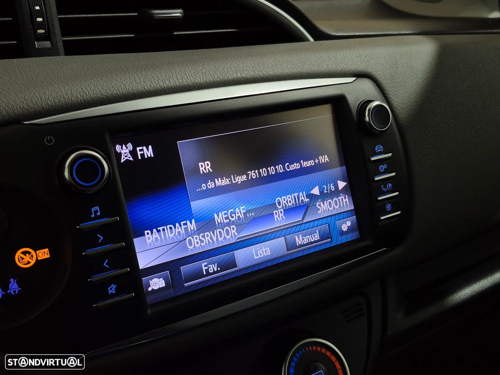 Toyota Yaris 1.0 VVT-i Comfort +PS+PT Techno - 23