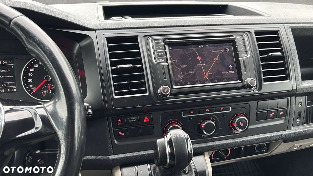 Volkswagen Transporter Kombi L1H1 DSG - 12