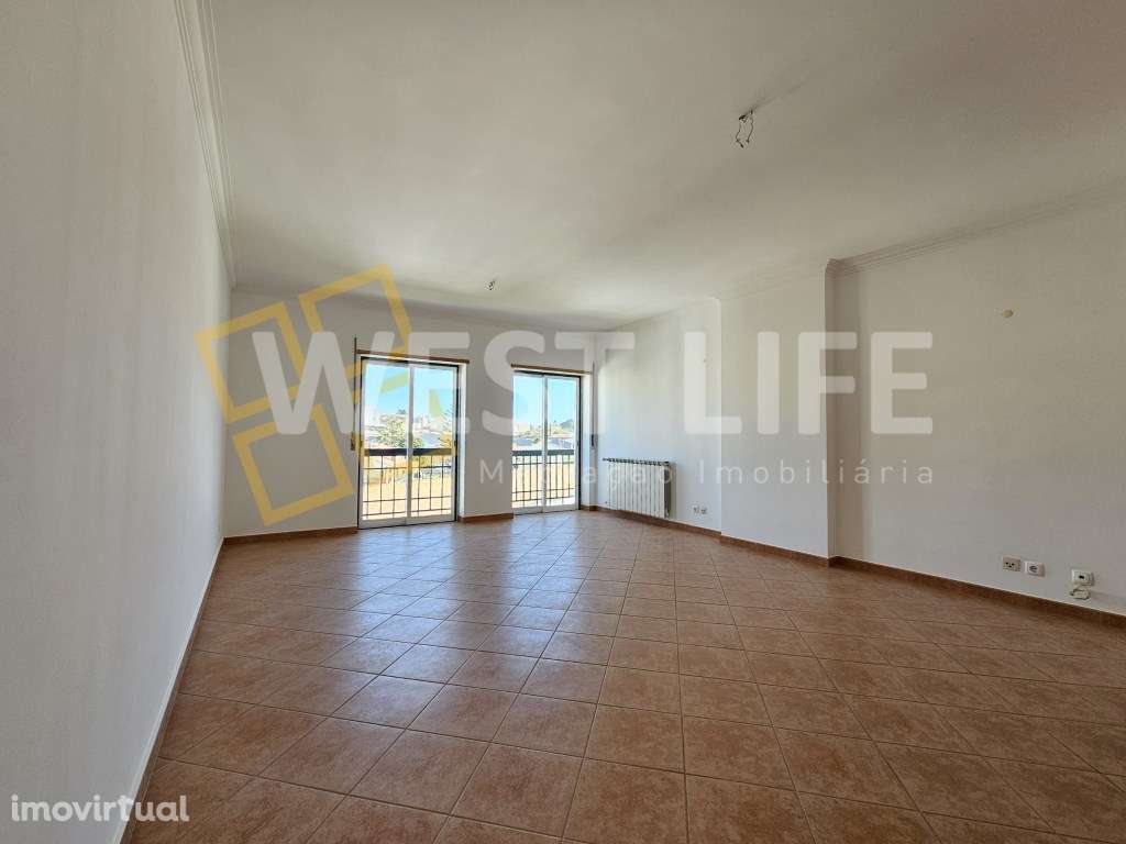 Apartamento T2 com varanda e excelente estado de conservação - Vend... - Grande imagem: 4/21