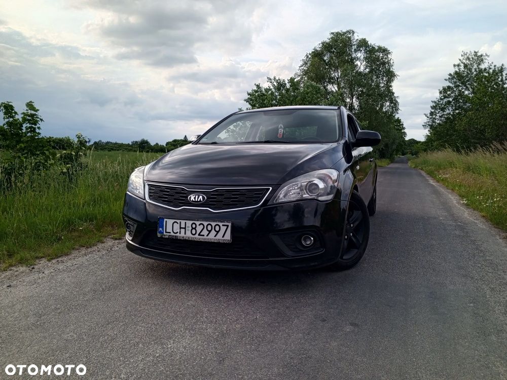 Kia Ceed 1.4 CVVT Attract - 1