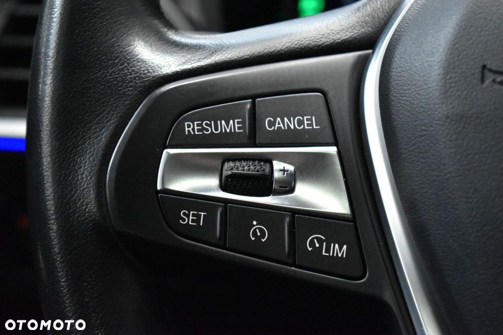 BMW Seria 3 - 17