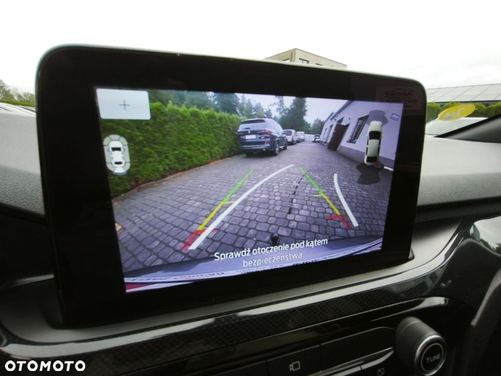 Ford Kuga - 11