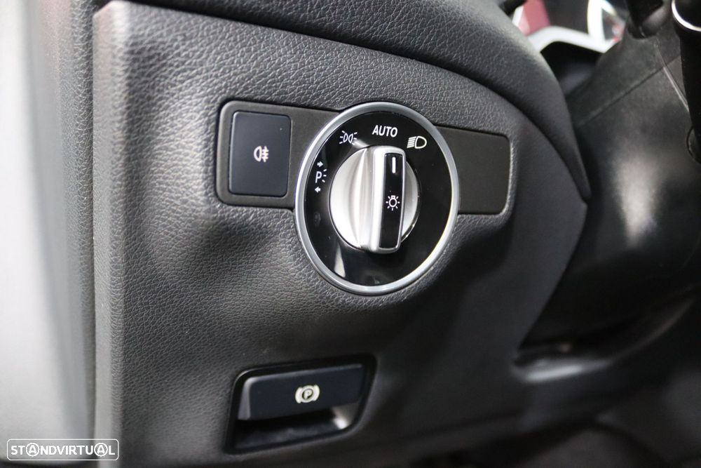 Mercedes-Benz CLA 180 (CDI) d AMG Line - 11