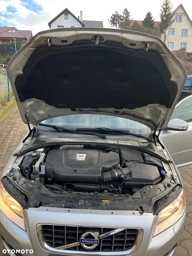Volvo V70 D5 AWD Kinetic - 10