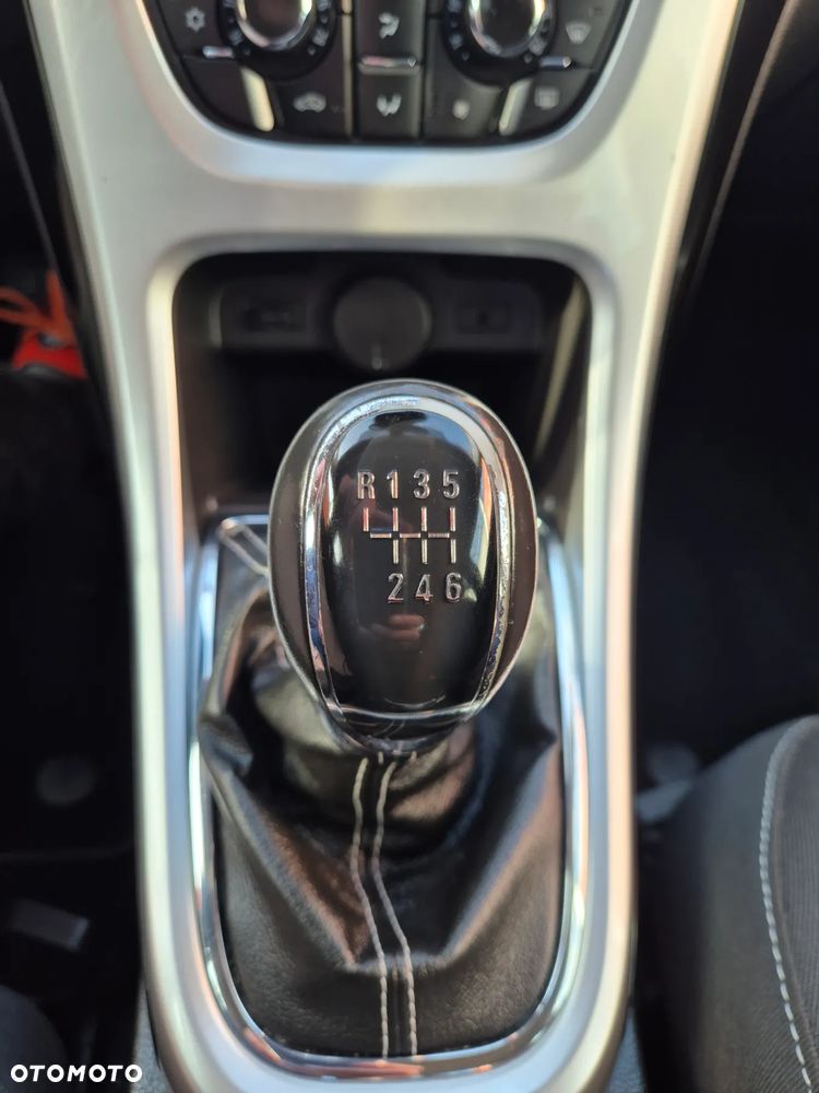 Opel Astra 1.4 T Cosmo - 16