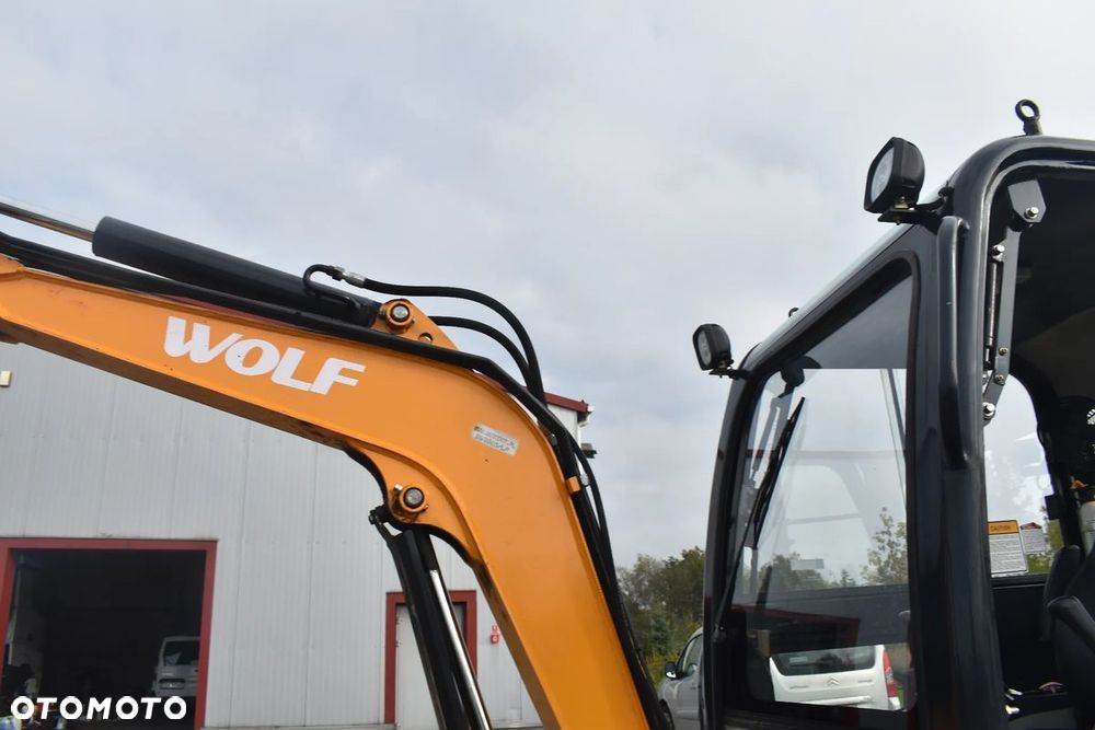 Inny WOLF WE18 - 13