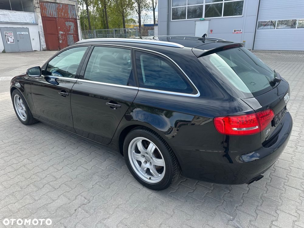 Audi A4 Avant - 19