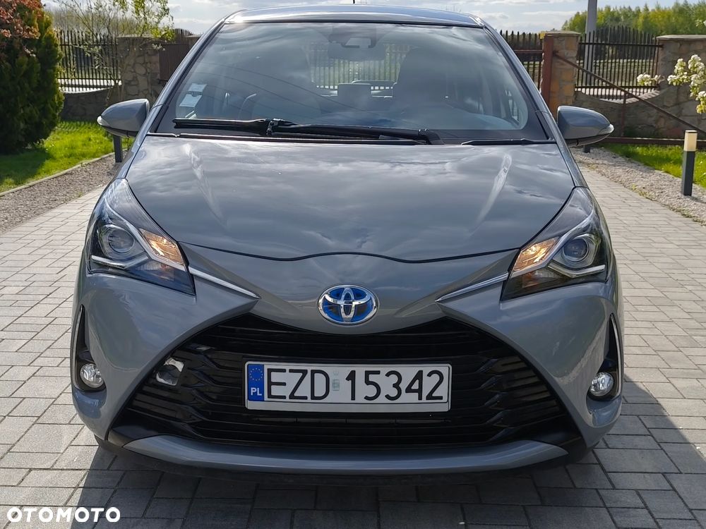 Toyota Yaris Hybrid 100 Premium EU6 - 12