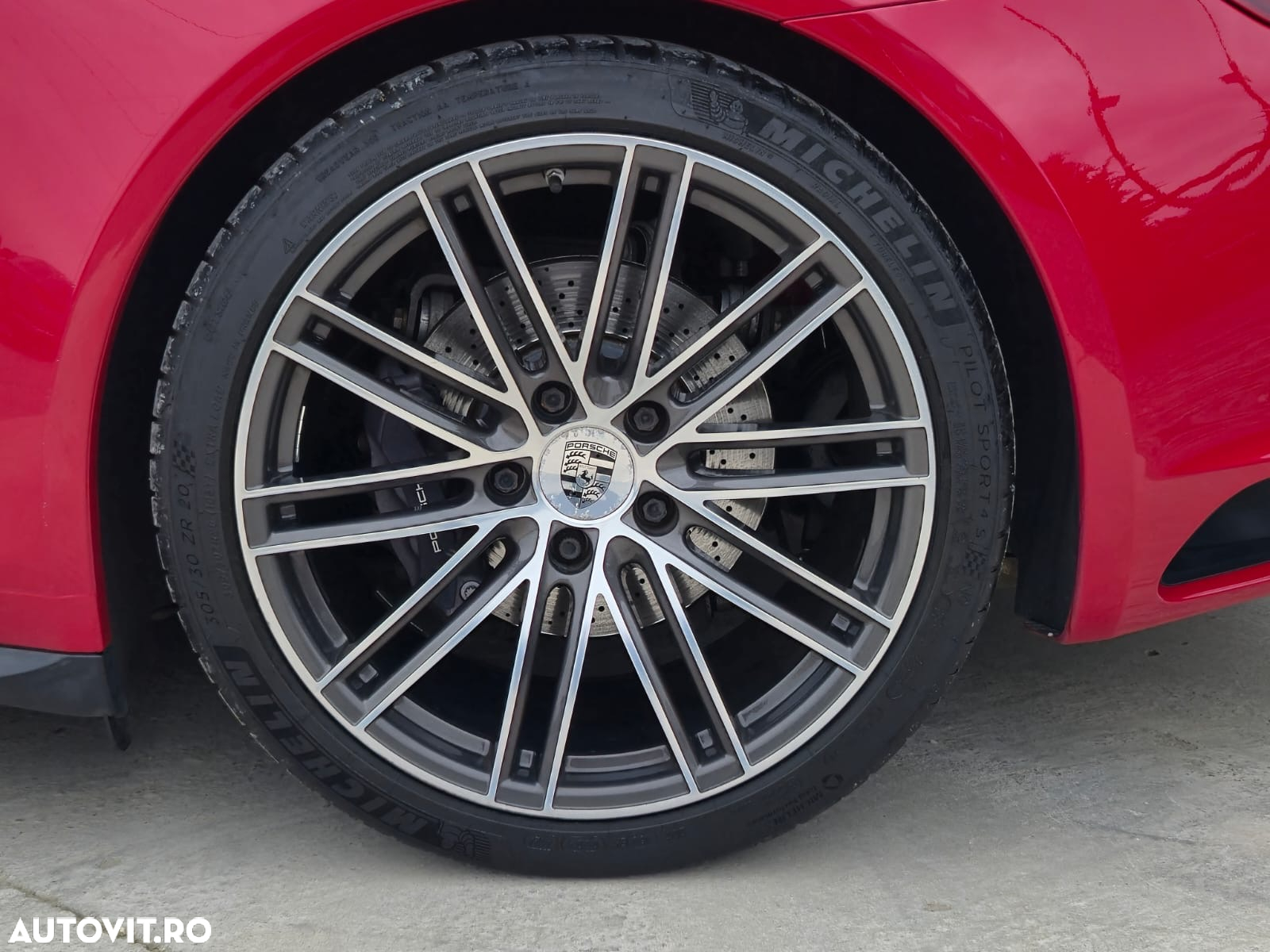 Porsche 911 Carrera 4S PDK - 17