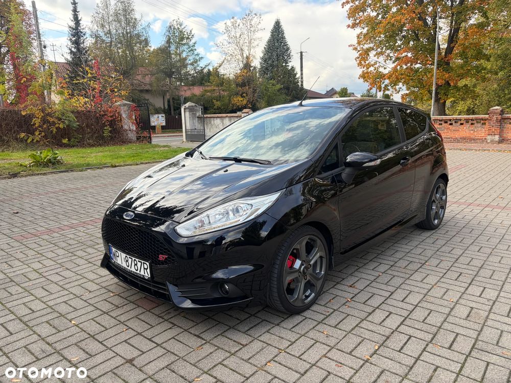 Ford Fiesta 2017 photo 2
