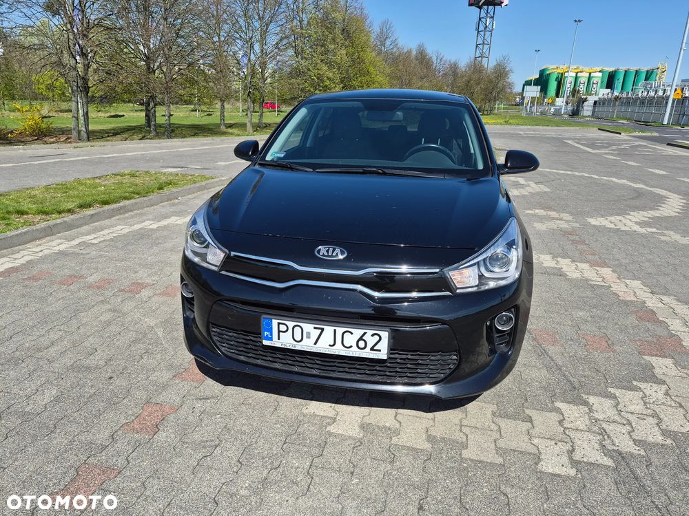 Kia Rio 1.2 L - 9
