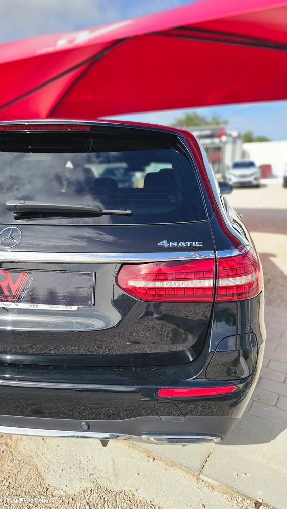 Mercedes-Benz E 300 de 4Matic 9G-TRONIC AMG Line - 16