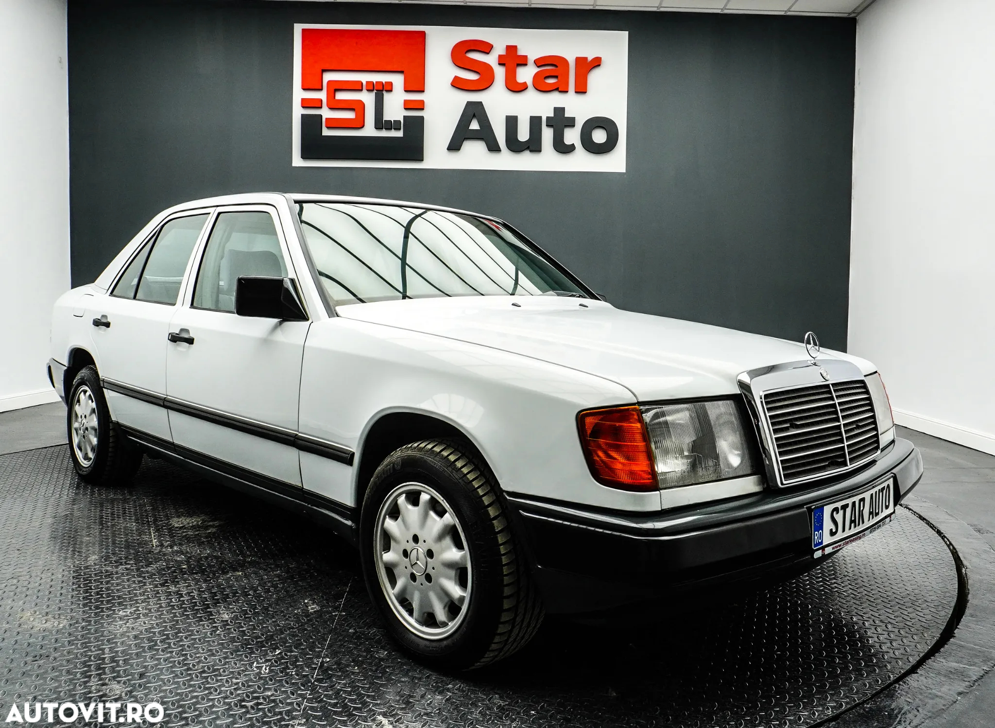 Mercedes-Benz E - 4