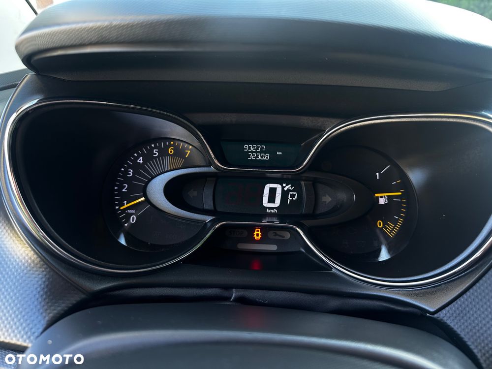Renault Captur - 36