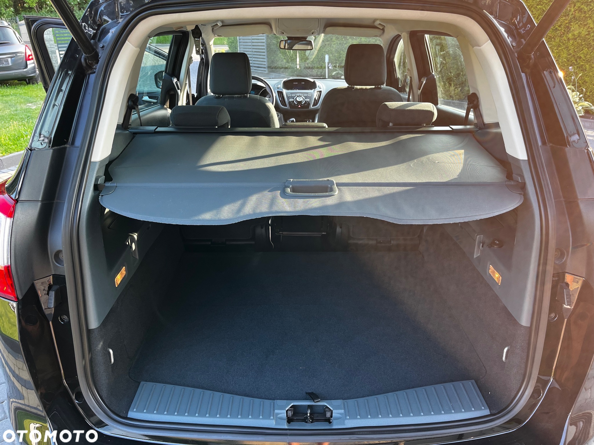 Ford Grand C-MAX - 21