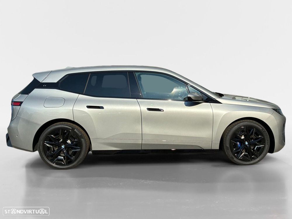 BMW iX xDrive 45 - 5