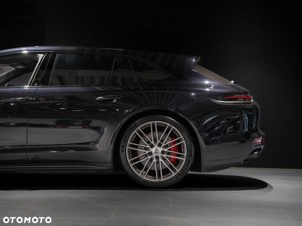 Porsche Panamera Turbo - 9