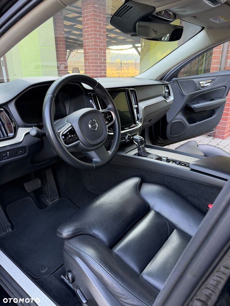 Volvo V60 D4 Inscription - 17
