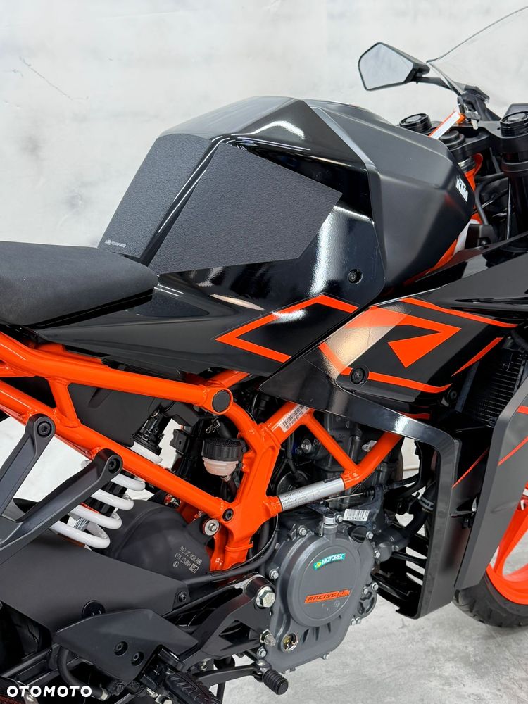KTM RC 125 - 16