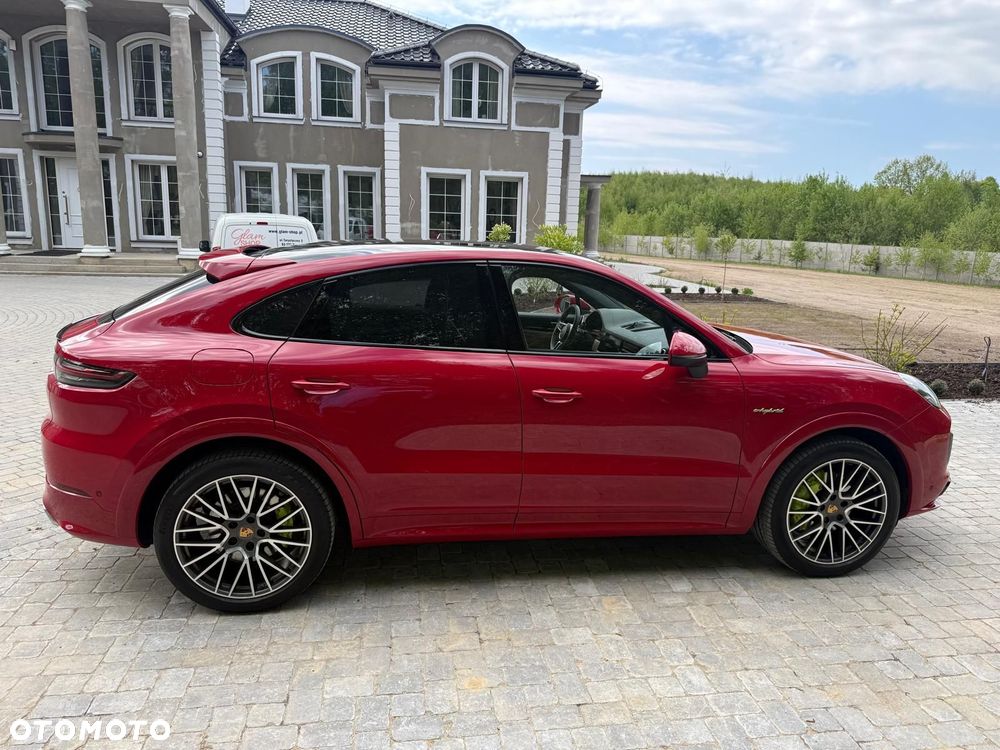 Porsche Cayenne - 4