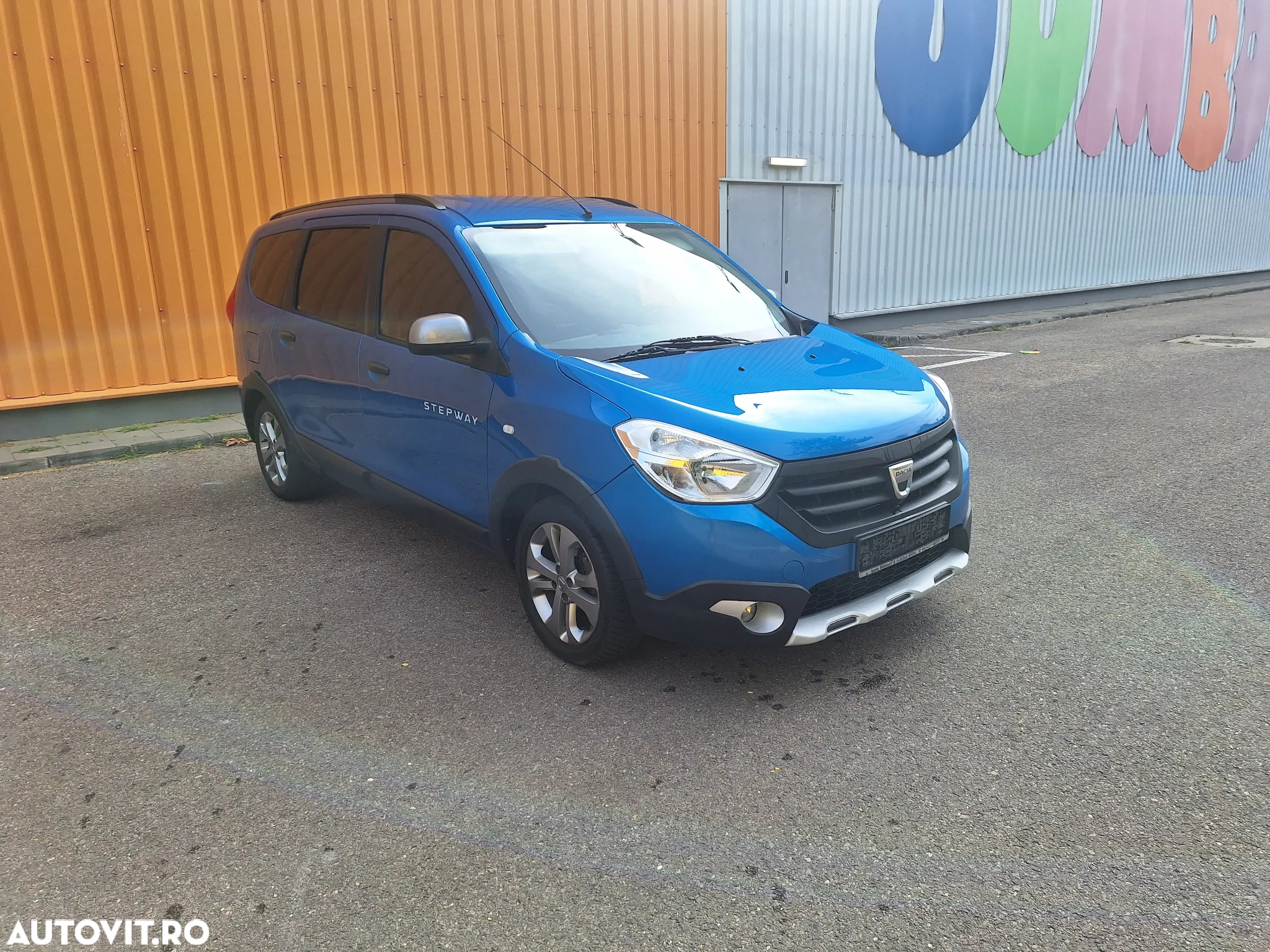 Dacia Lodgy 1.5 dCi Stepway - 3