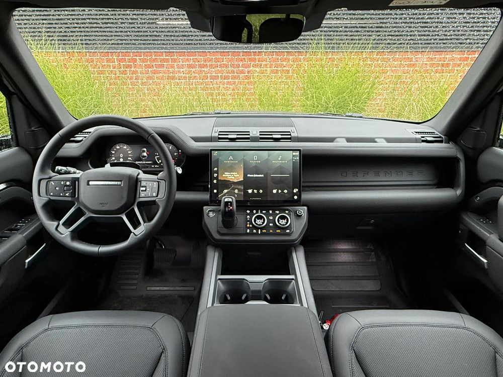 Land Rover Defender 3.0 D250 mHEV X-Dynamic SE - 11