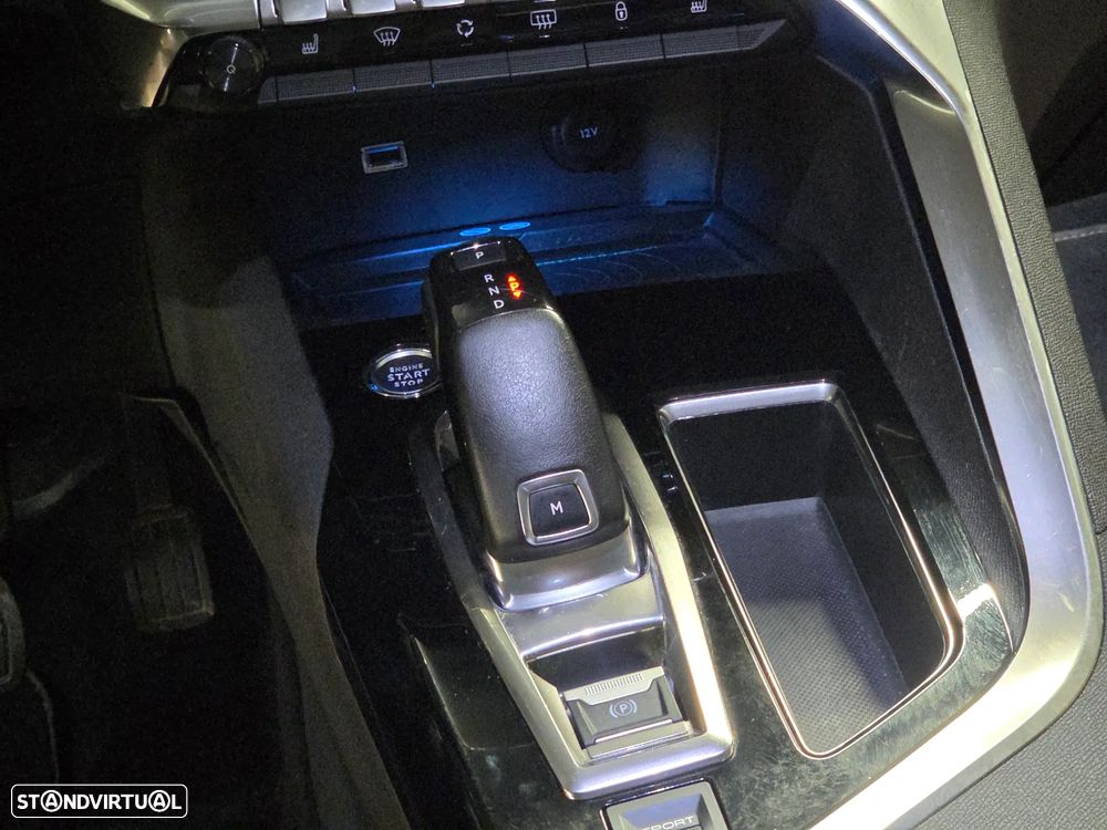 Peugeot 3008 BlueHDi 130 Stop & Start EAT8 Allure - 11