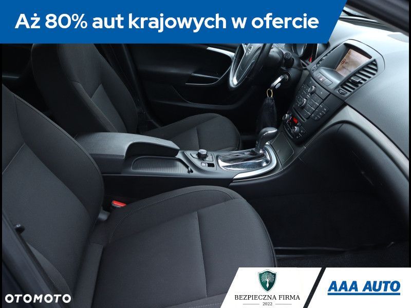 Opel Insignia - 10
