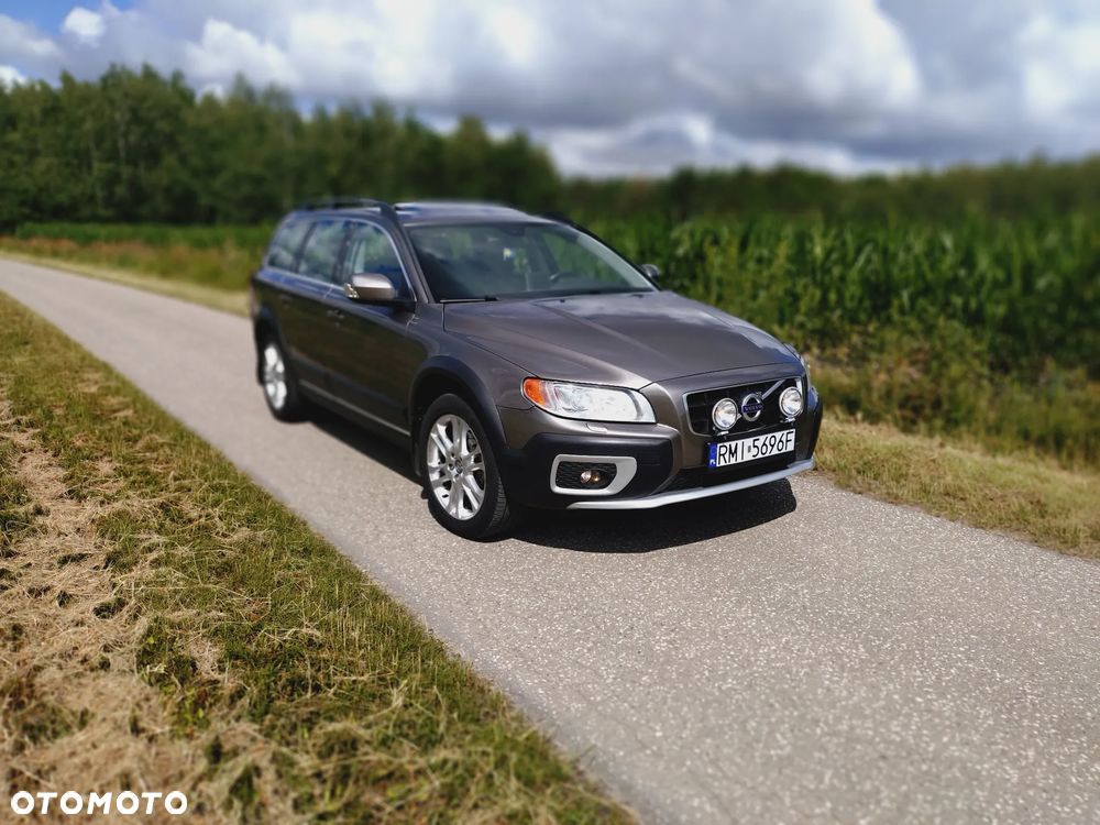Volvo XC 70 D5 AWD Momentum - 36