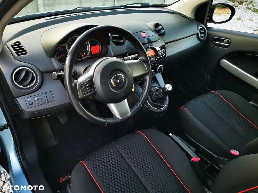Mazda 2 - 9