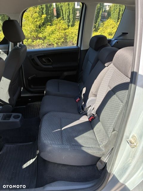 Skoda Roomster - 12