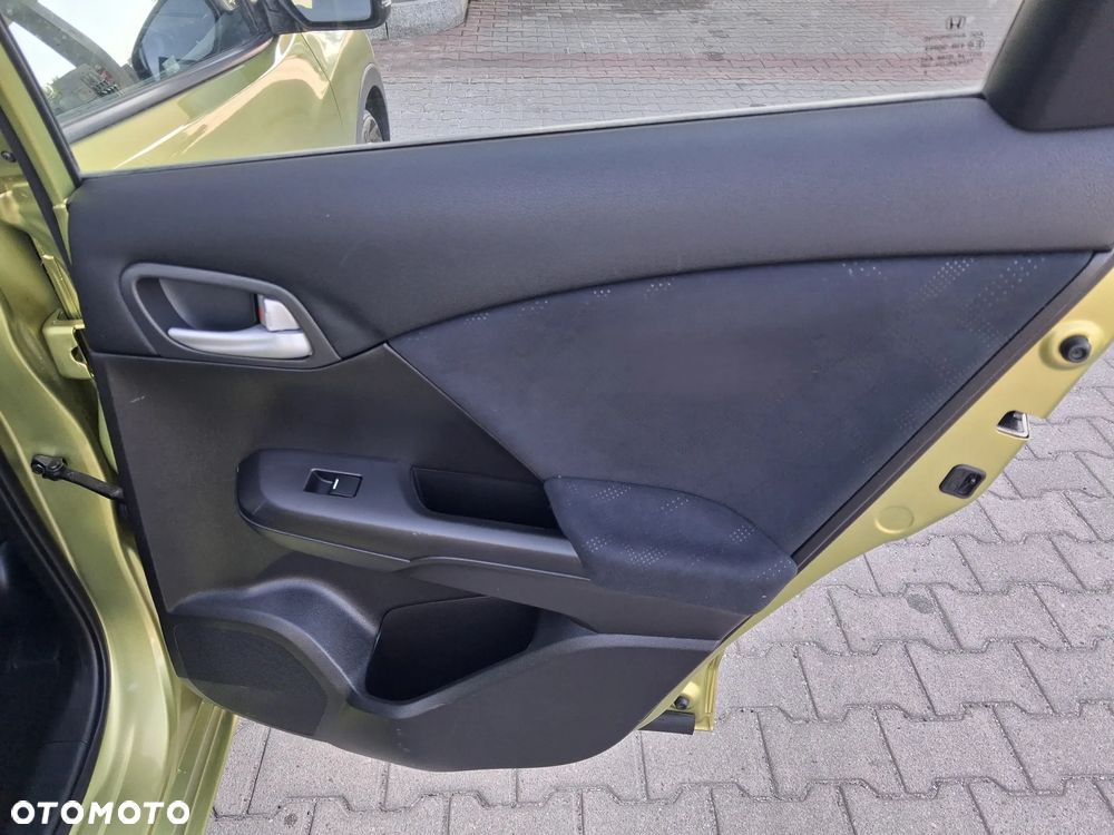 Honda Civic 1.4 i-VTEC Comfort - 33