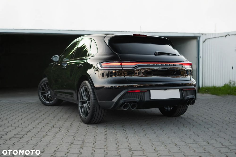 Porsche Macan T - 2