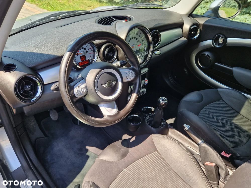 MINI Cooper 50 Camden - 17