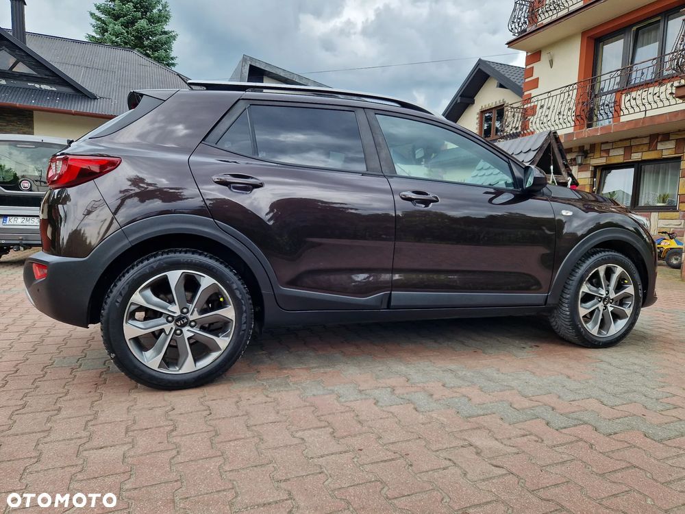 Kia Stonic 1.4 L - 9