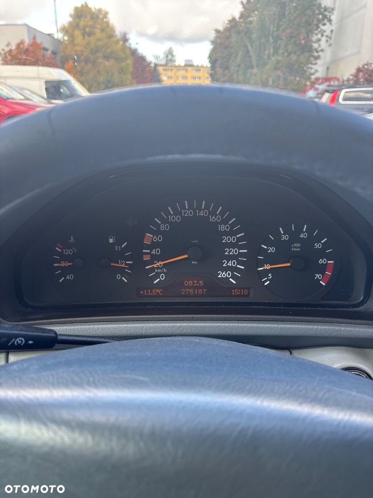 Mercedes-Benz CLK 430 - 26