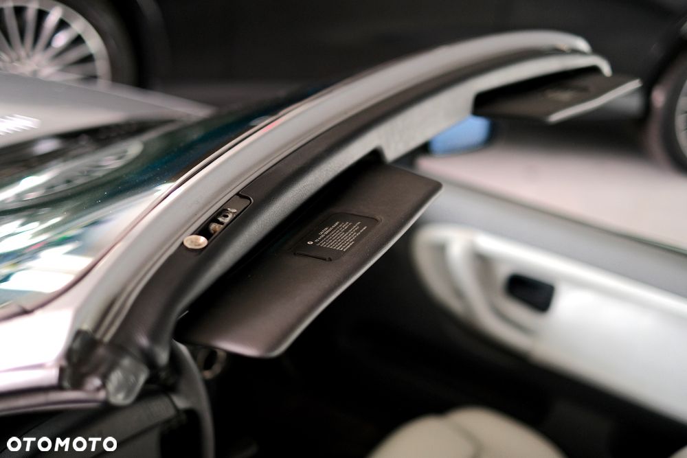 BMW Seria 3 325i - 29
