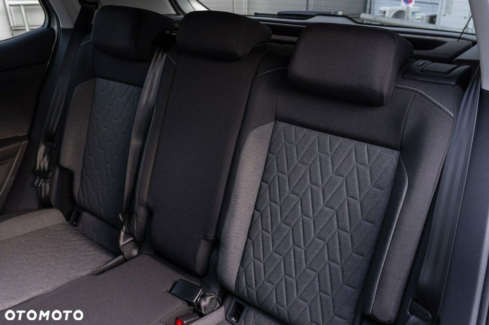 Volkswagen T-Cross - 16