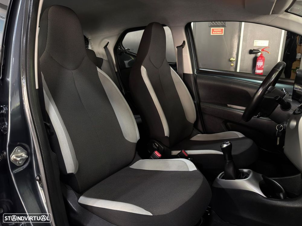 Toyota Aygo 1.0 X-Play+AC+X-Touch - 9