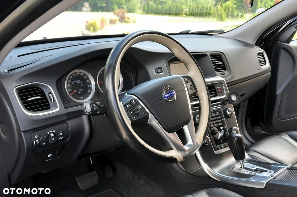 Volvo V60 - 23