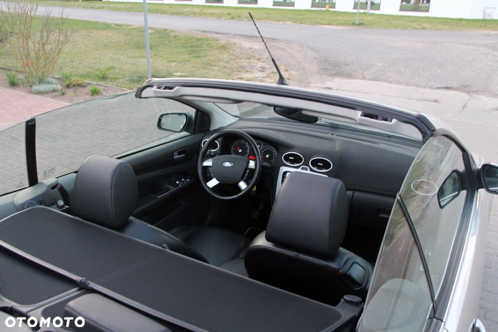 Ford Focus 2.0 TDCi DPF Titanium - 19