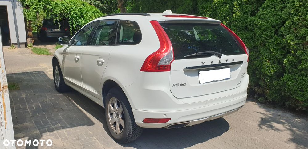 Volvo XC 60 D4 AWD Kinetic - 11