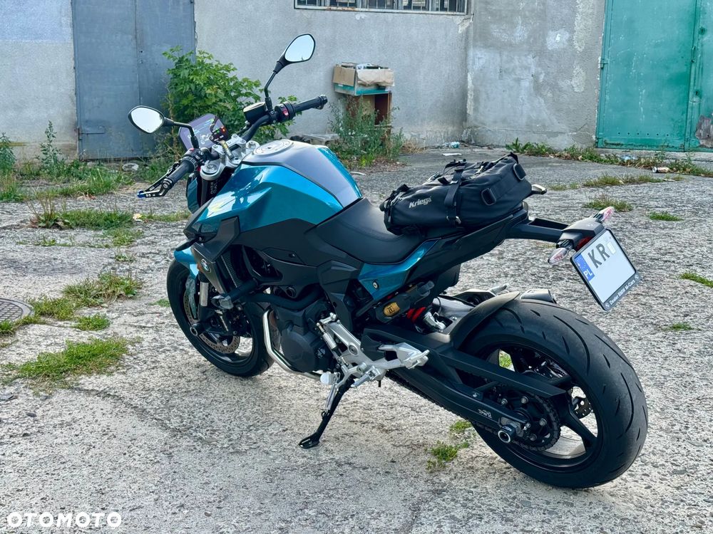 BMW F - 3